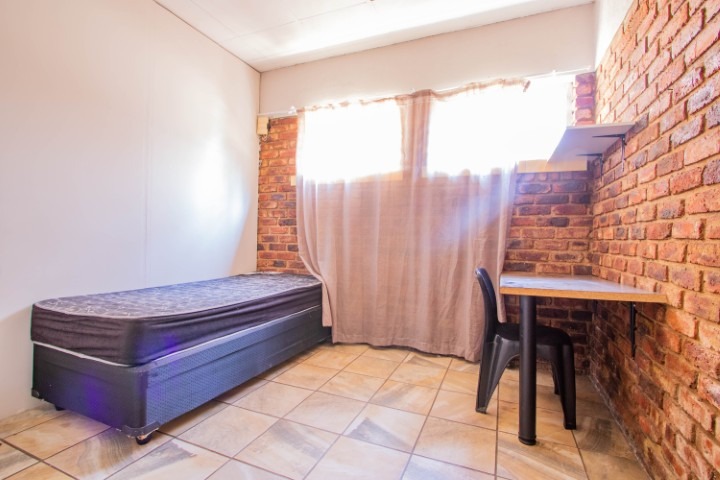 To Let 1 Bedroom Property for Rent in Die Bult North West